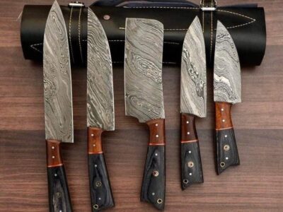 Damascus chef set comes with beautiful leather roll