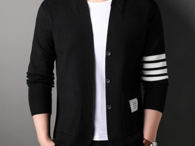 Men's Long-sleeved V-neck Slim-fit Cardigan Coat