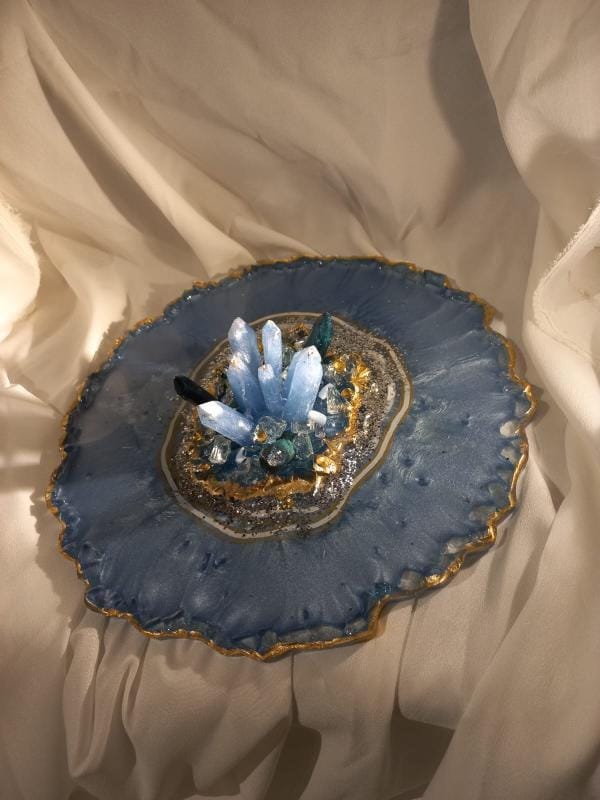 Resin Art Products (Clocks, Trays, Decoration Pieces)