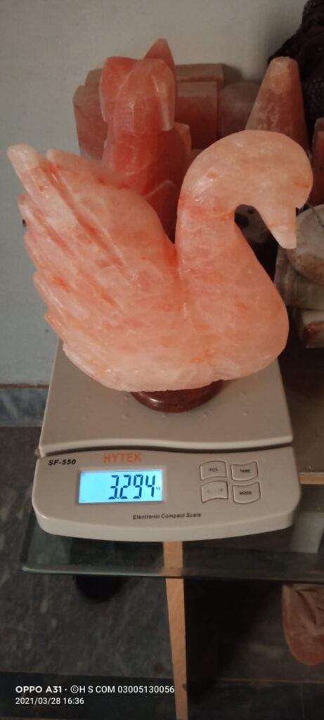 Salt lamps made from hamalyan salt