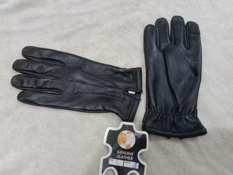 Leather gloves