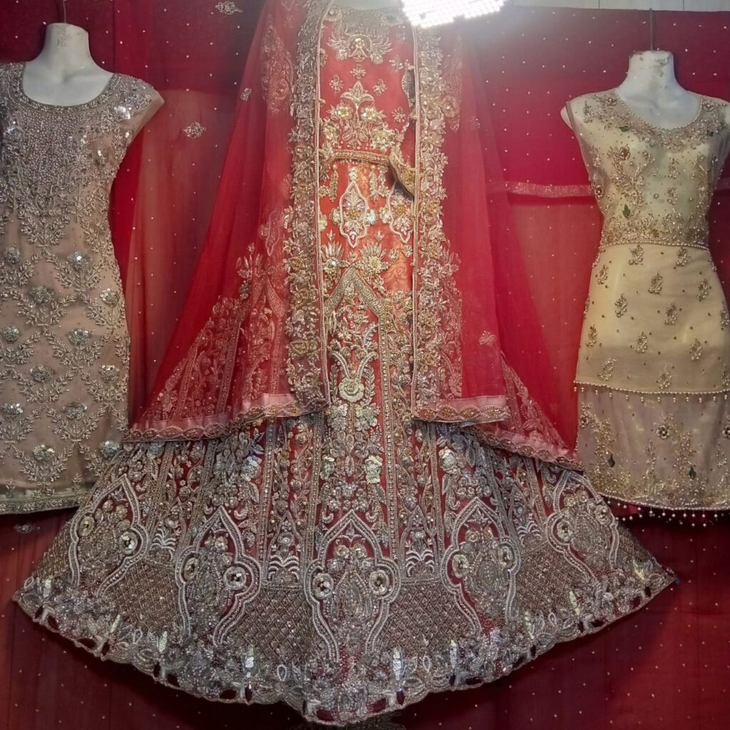 Female clothing out class design