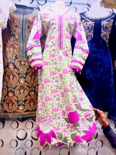 Female clothing out class design