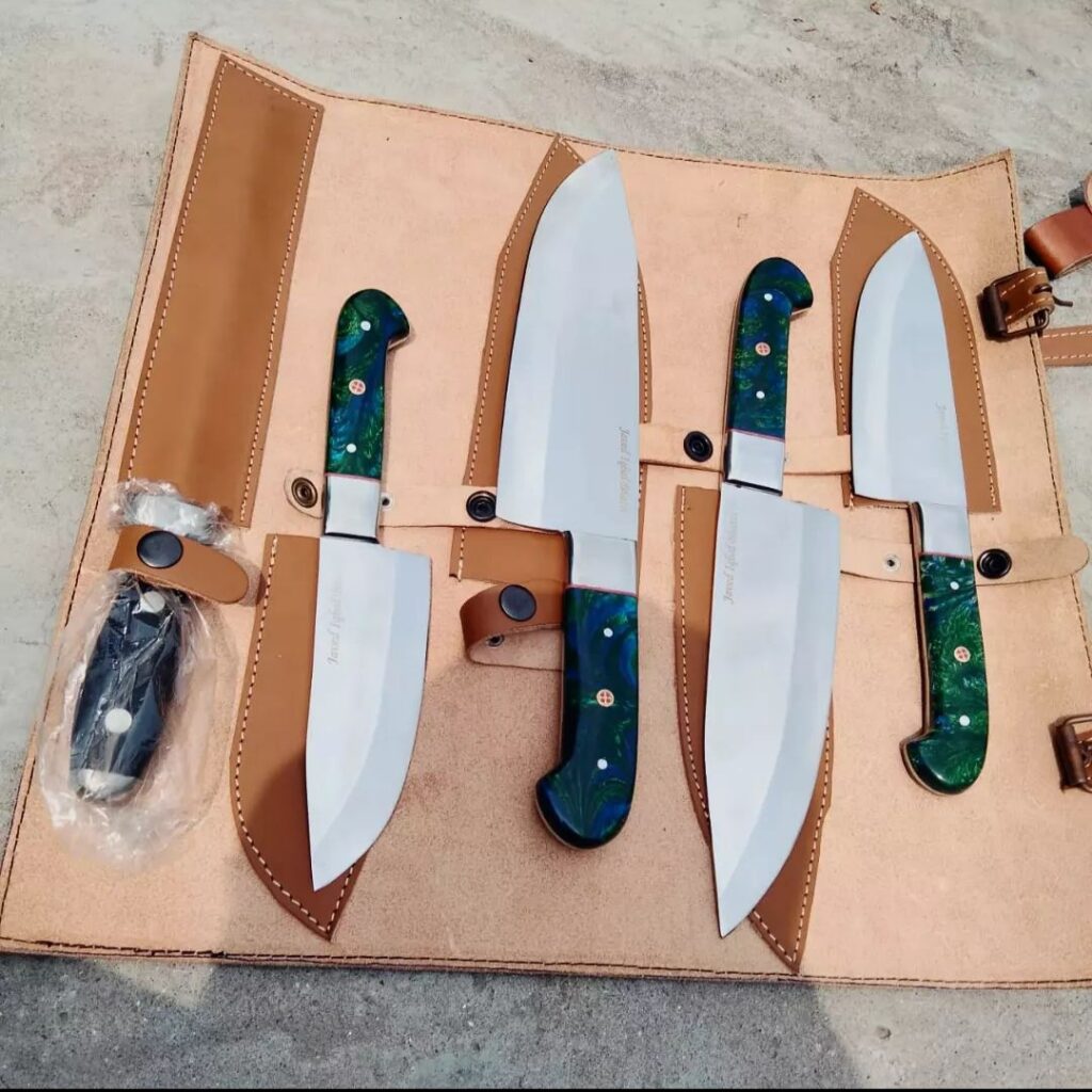5 pcs of carbon steel knife - sharpner & leather cover