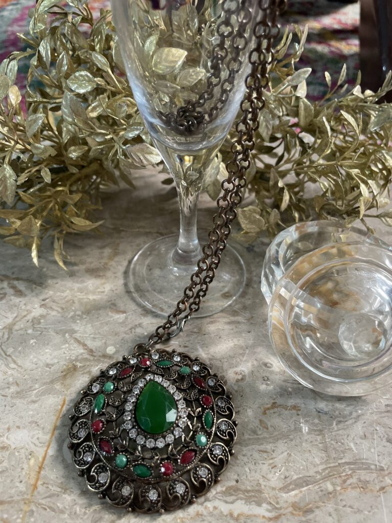 Artificial jewellery