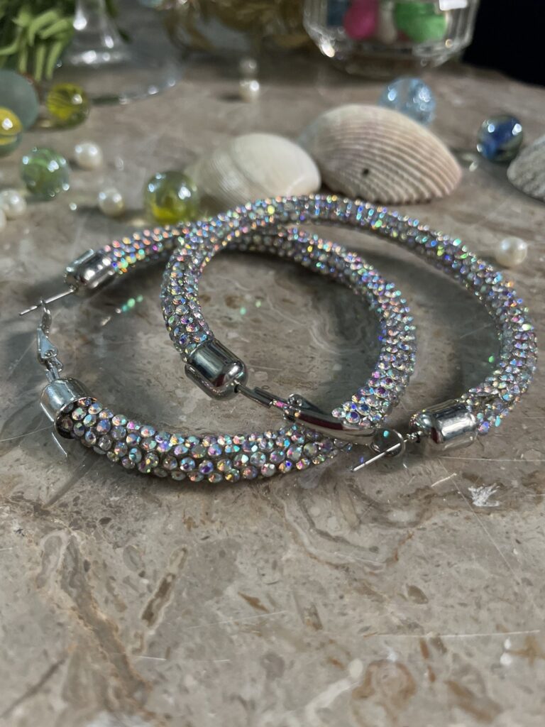 Artificial jewellery