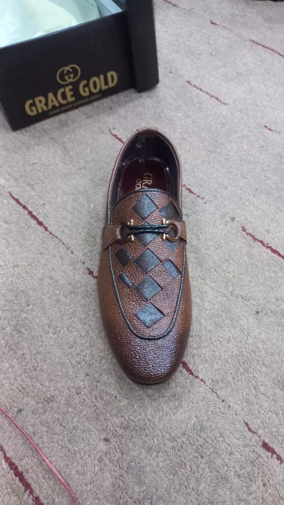 Pure leather shoes 💯