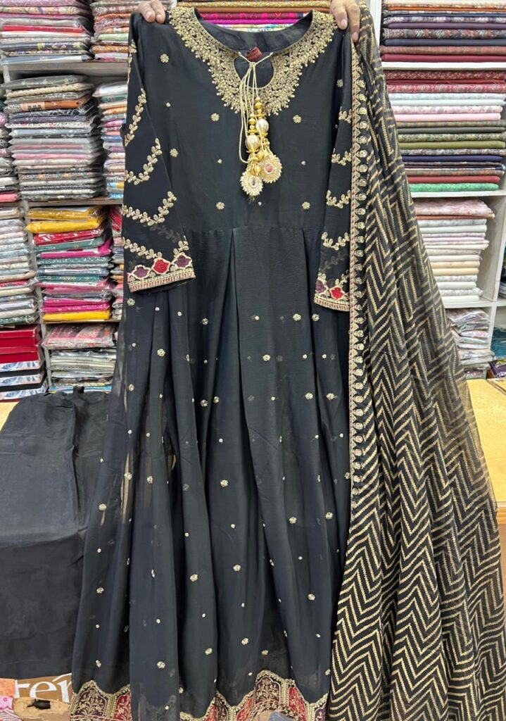 Export quality stitch ladies suits