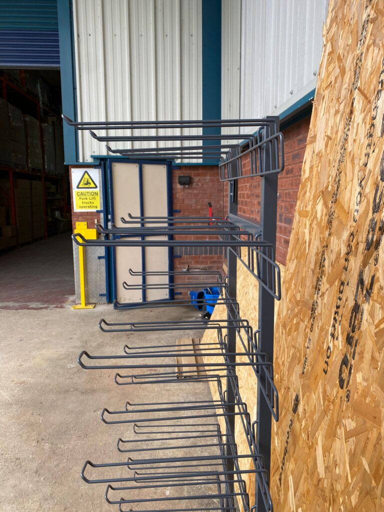 Metal display - Shop Snacks
