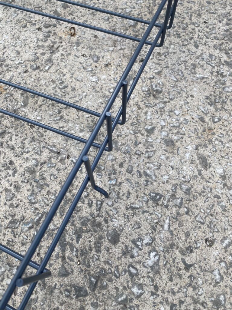 Metal display - Shop Snacks