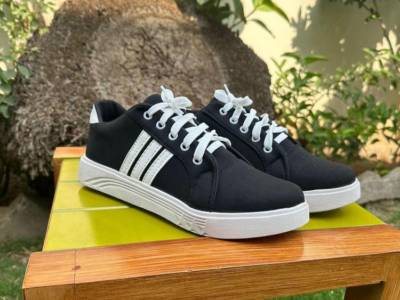 Men sneakers