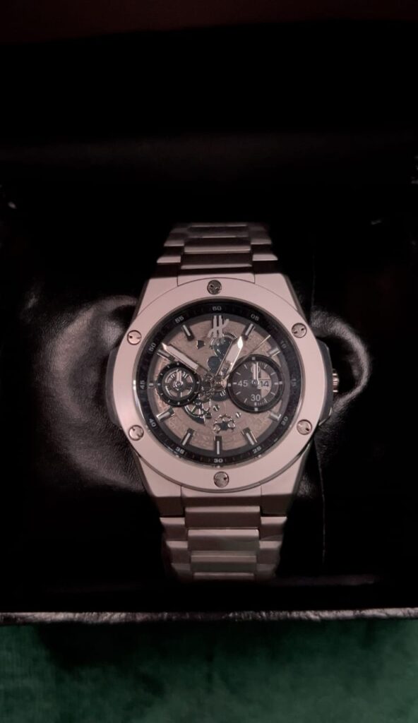 Attention! Replica watches of many brands Patek Philip, Rolex , casio
