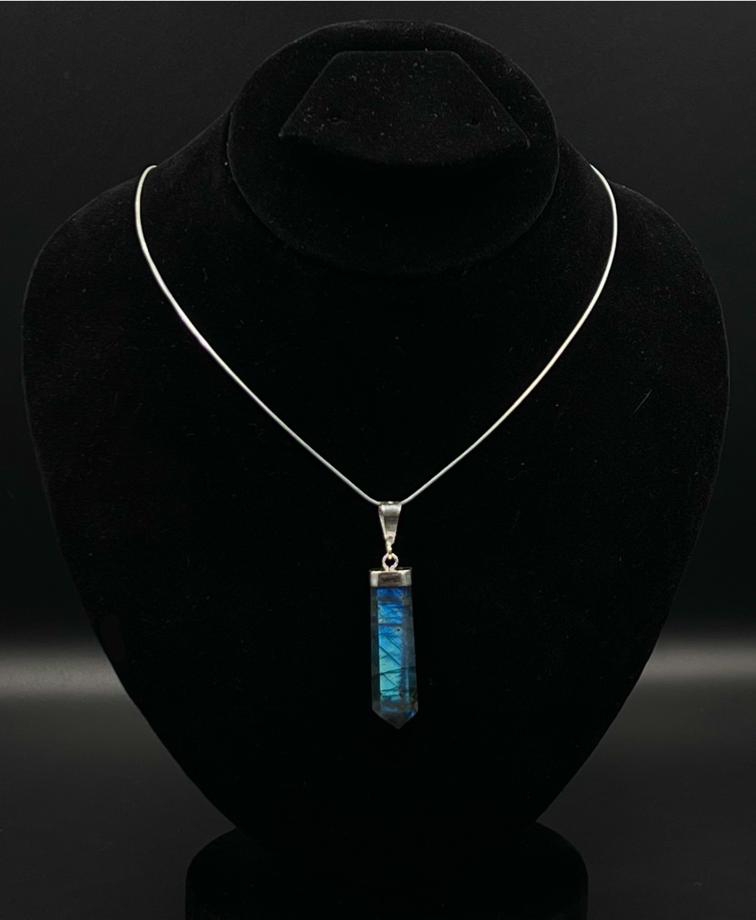 Labradorite pendent available for sale