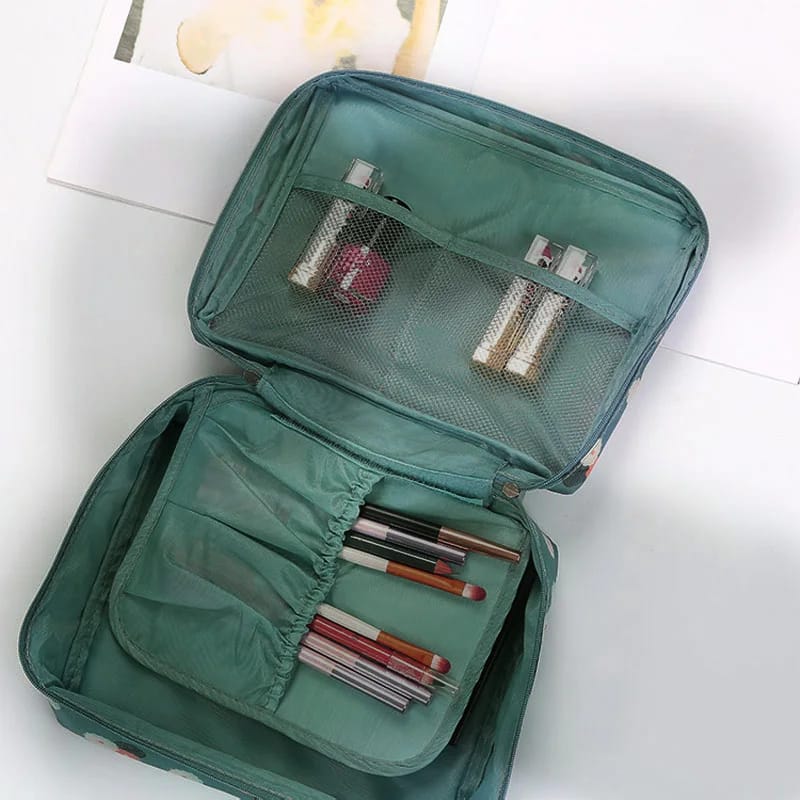 Travel Cosmetic Bag Women Makeup Pouch Random Colors