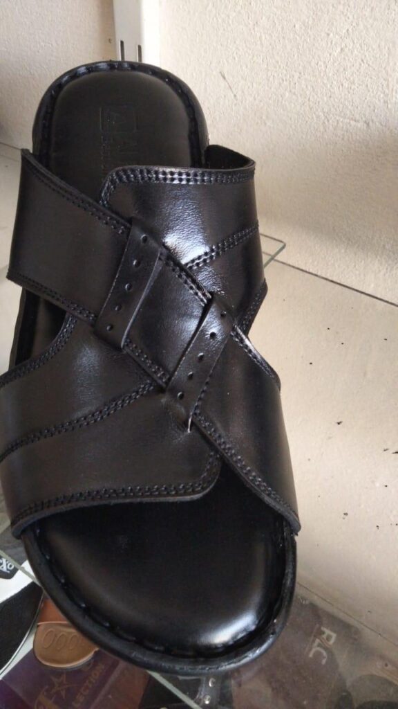 100% pure leather chapel