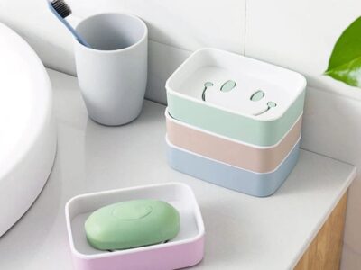 Smiley Double Layer Drain Soap Holder  Random Colors 