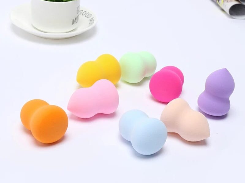 Pack Of 2 - Makeup Blender Cosmetic Puff Makeup Sponge Pad Foundation Powder Puff Random Colors