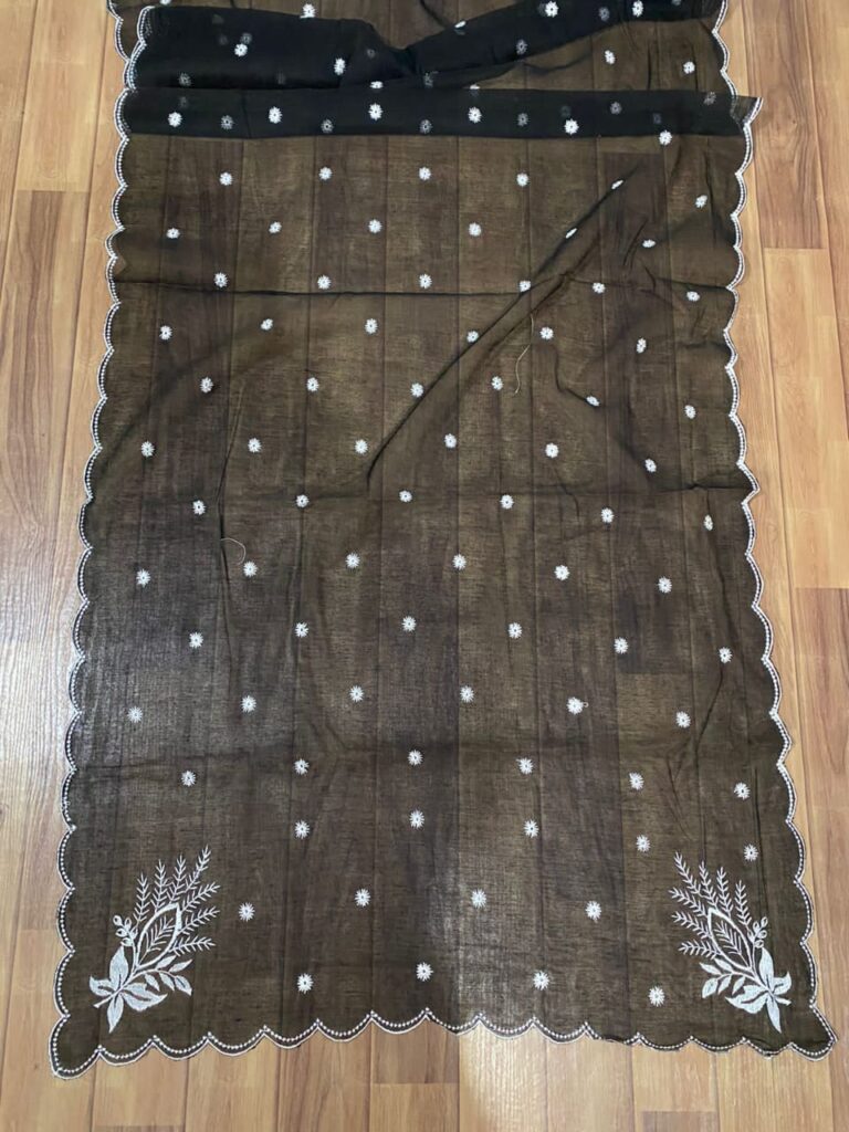 Khaddi four aide scalloped dupatta