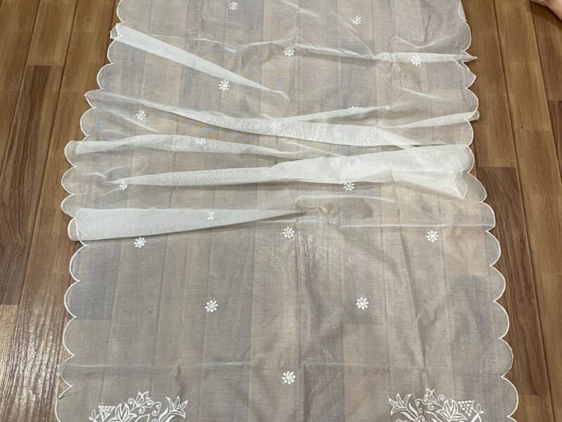 Khaddi four aide scalloped dupatta