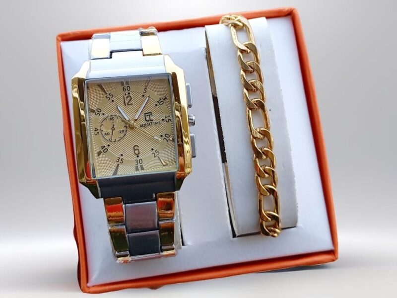 Men Chain Watch With Box And Bracelet.