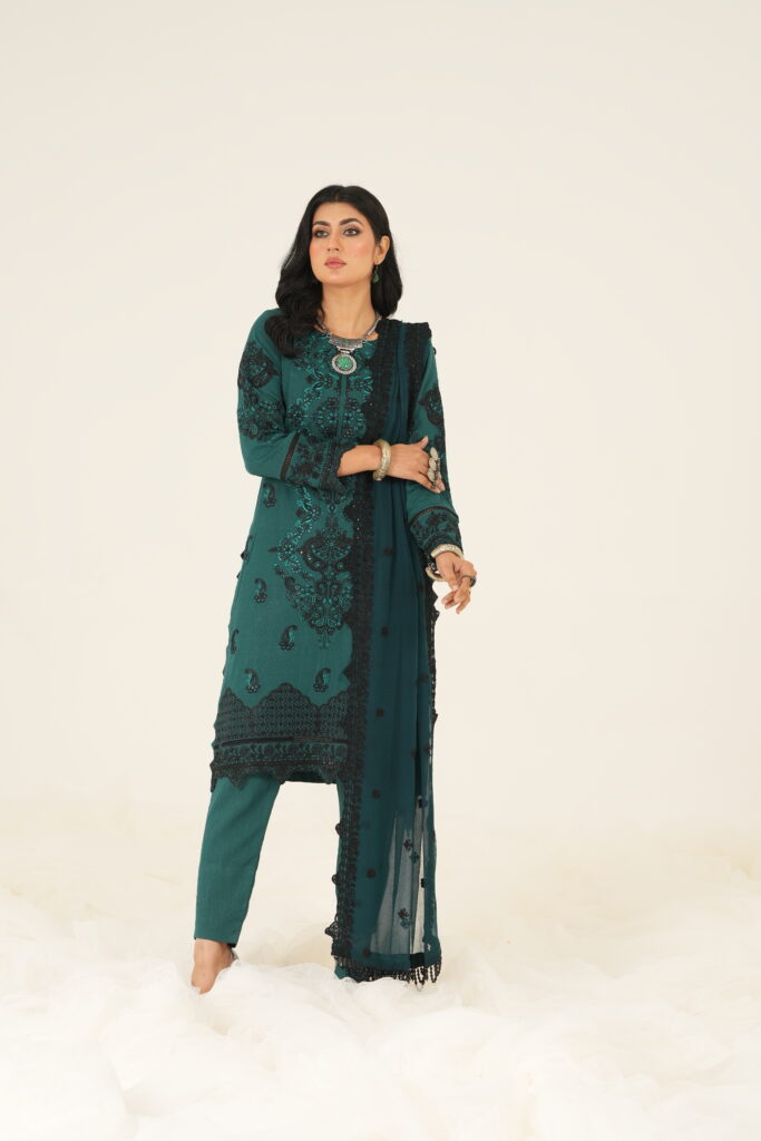 Sea Green Elegance – D20