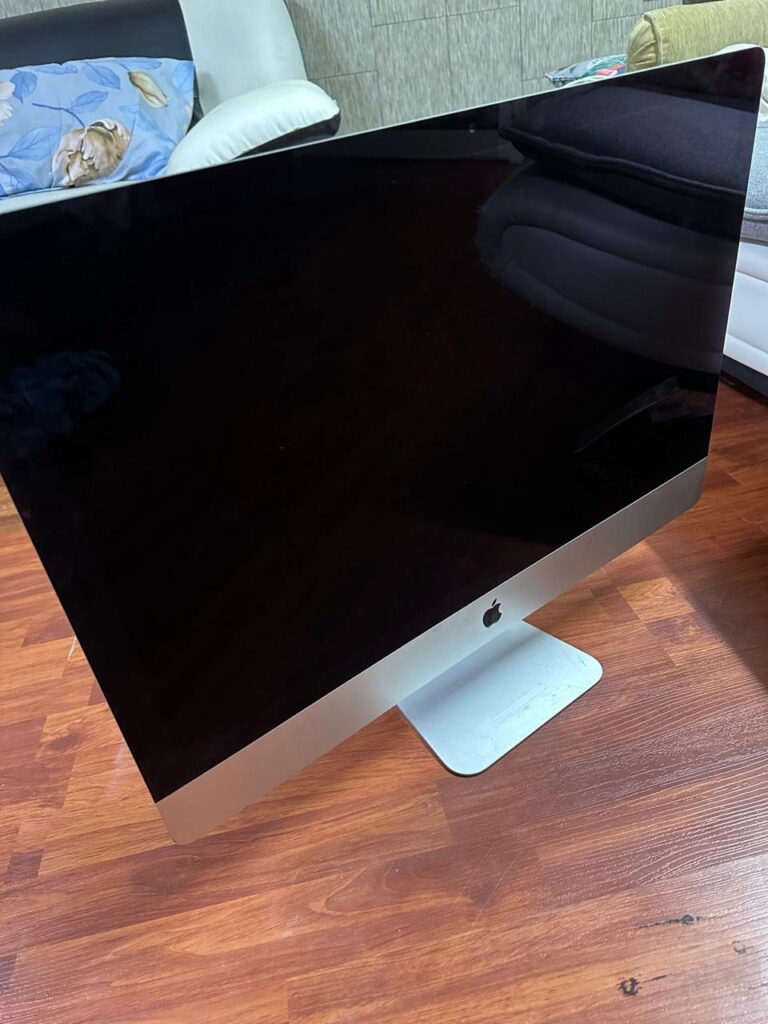 laptop or chrome books delivery from UAE