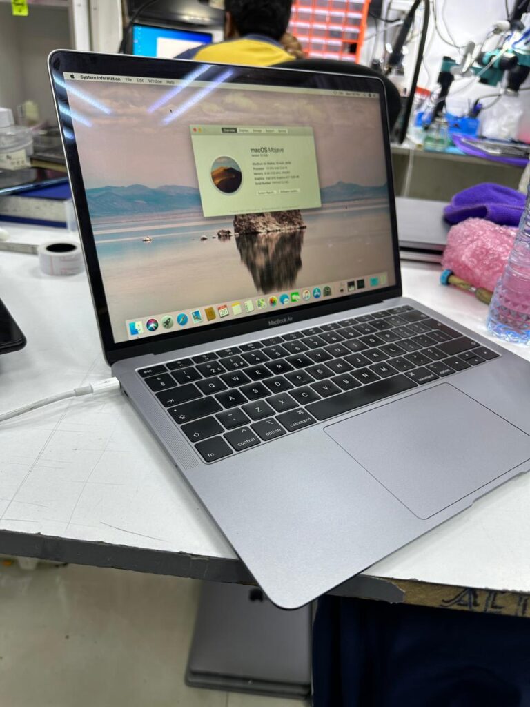 laptop or chrome books delivery from UAE