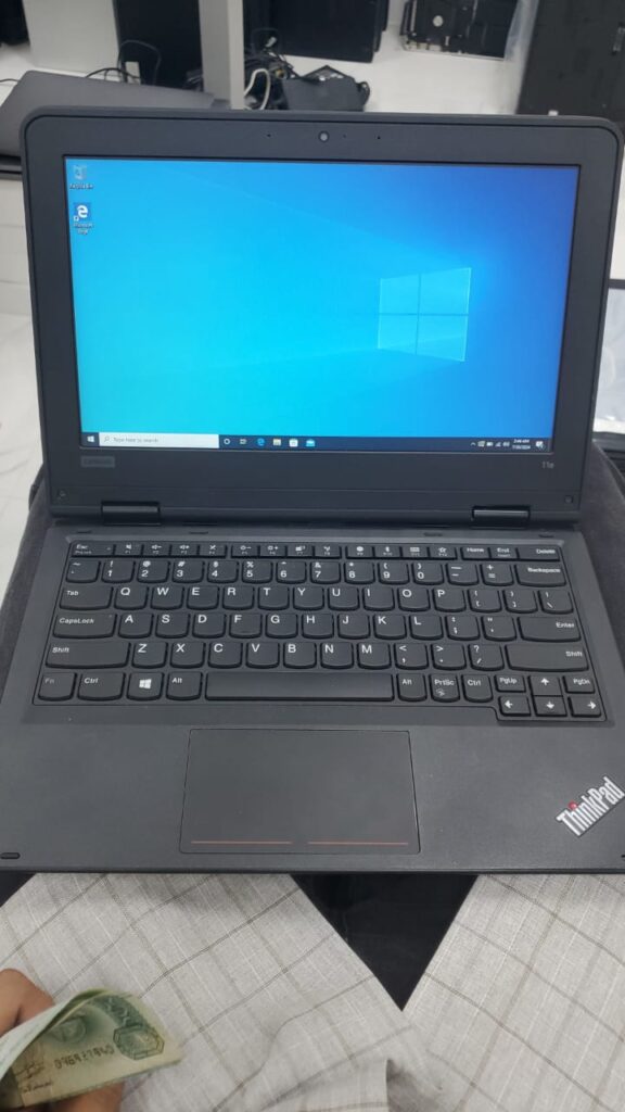 laptop or chrome books delivery from UAE