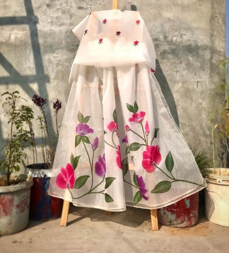 Handpainted organza duppata